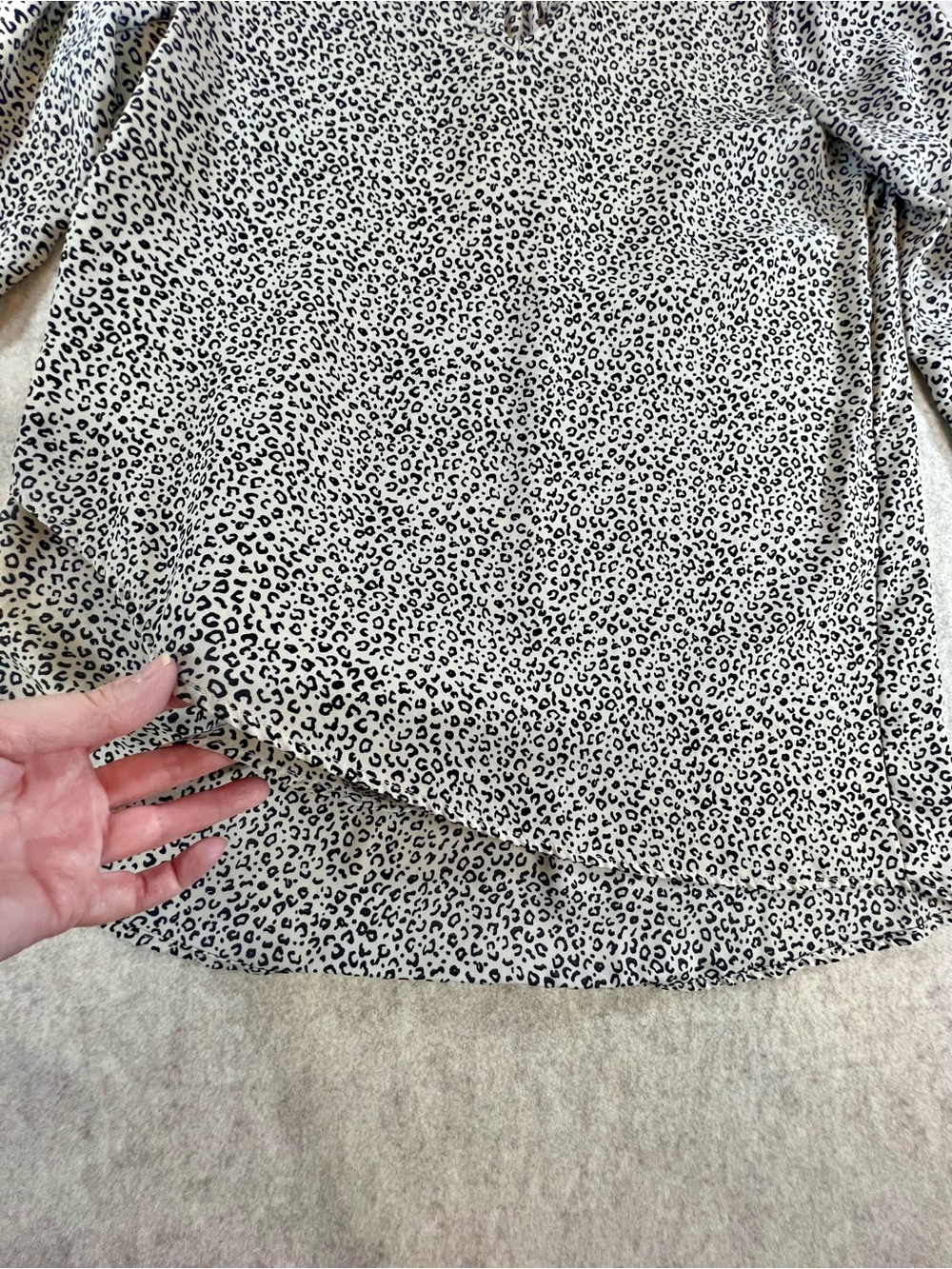 ✨🖤Chelsea & Theodore Size M Leopard Print Layered High Low Tunic Blouse✨🖤 - Picture 6 of 11